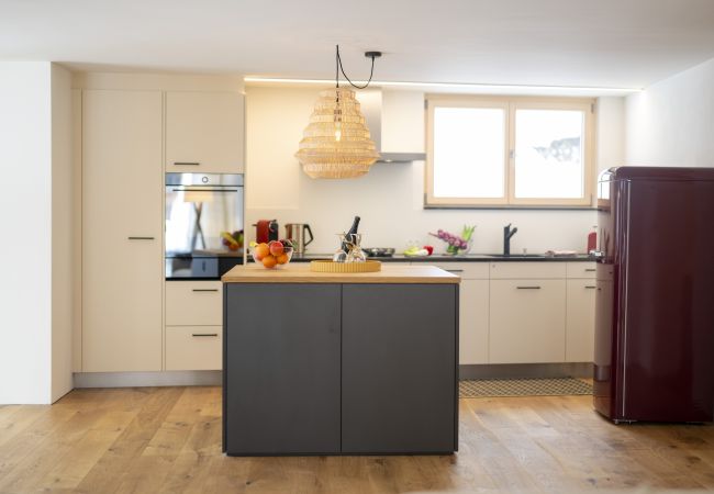 Ferienwohnung in Scuol - Chasa Punt: Aussergewöhnliche 5 ½-Zimmerwohnung im historischen Dorfkern Ferienwohnung in Scuol - Chasa Punt: Aussergewöhnliche 5 ½-Zimmerwohnung im historischen Dorfkern