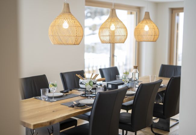 Ferienwohnung in Scuol - Chasa Punt: Aussergewöhnliche 5 ½-Zimmerwohnung im historischen Dorfkern Ferienwohnung in Scuol - Chasa Punt: Aussergewöhnliche 5 ½-Zimmerwohnung im historischen Dorfkern