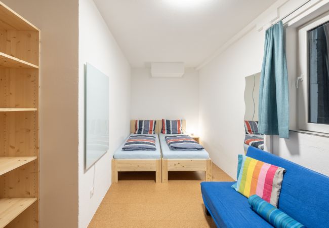 Ferienhaus in Scuol - Chasa Mayer: Zentrale 5 ½-Zimmerwohnung im historischen Dorfkern Scuol Sura Ferienhaus in Scuol - Chasa Mayer: Zentrale 5 ½-Zimmerwohnung im historischen Dorfkern Scuol Sura