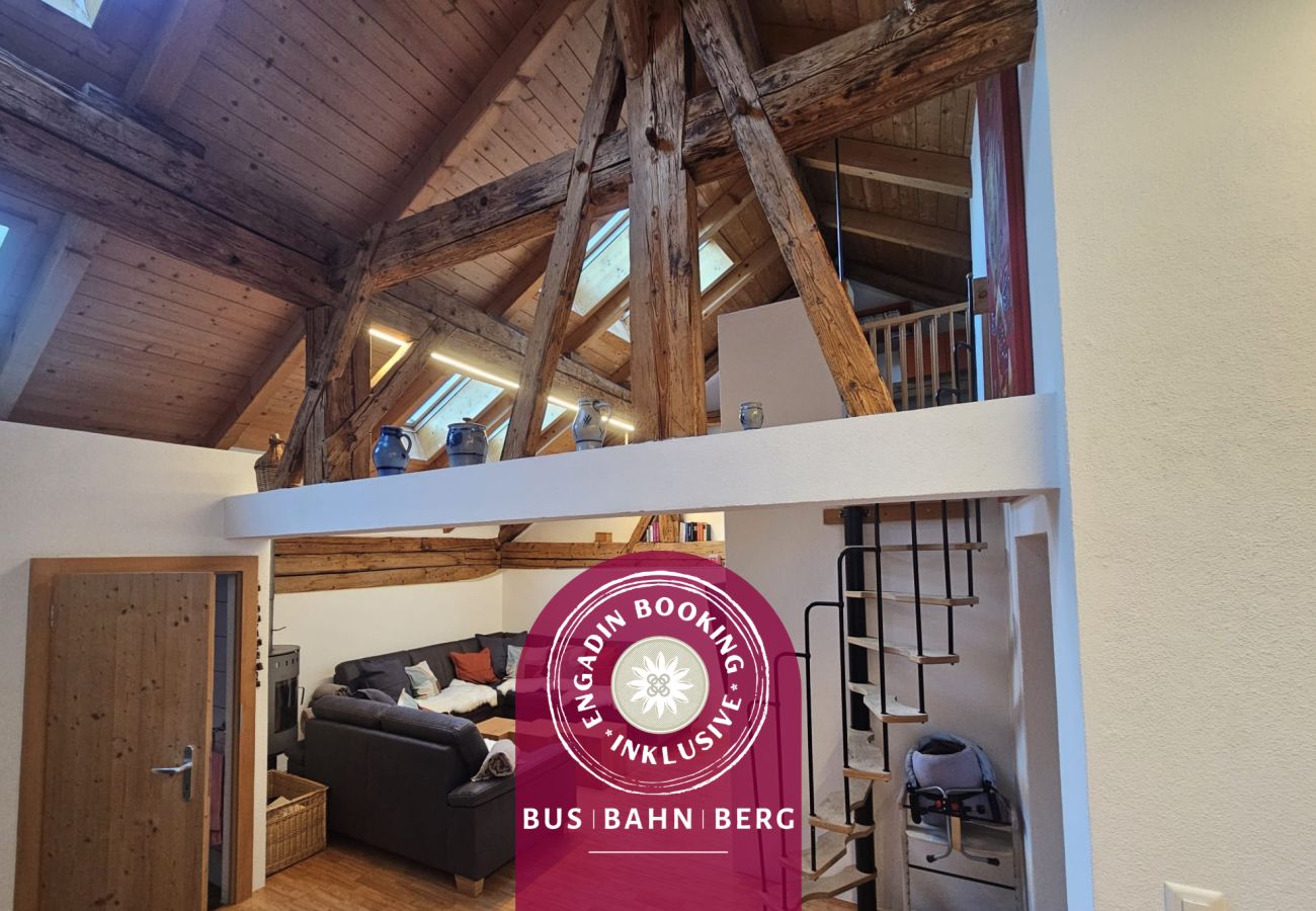 Ferienhaus in Scuol - Chasa Mayer: Zentrale 5 ½-Zimmerwohnung im historischen Dorfkern Scuol Sura