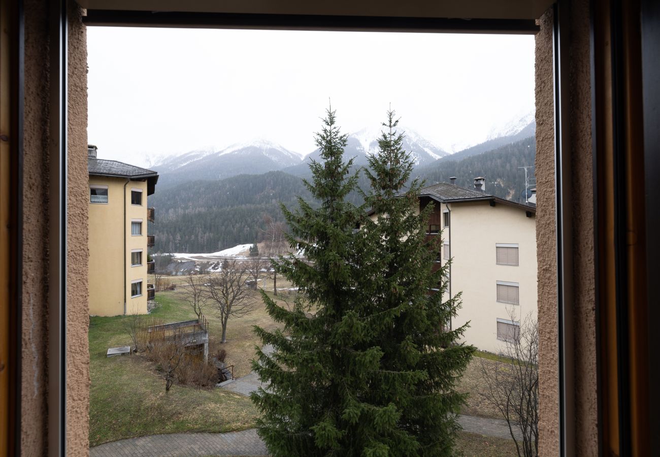 Ferienwohnung in Scuol - CHASA KÜMIN - Ideal gelegene, gemütliche 2.5 Zimmerwohnung mit Aussicht im östlichen Dorfteil von Scuol