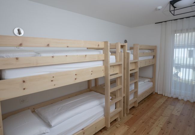 Ferienwohnung in Müstair - Chasa Helvetia Duai: Neu gebaute 3,5 Zimmer Ferienwohnung mit exklusivem Hotelservice Ferienwohnung in Müstair - Chasa Helvetia Duai: Neu gebaute 3,5 Zimmer Ferienwohnung mit exklusivem Hotelservice