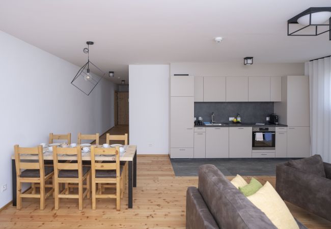 Ferienwohnung in Müstair - Chasa Helvetia Duai: Neu gebaute 3,5 Zimmer Ferienwohnung mit exklusivem Hotelservice Ferienwohnung in Müstair - Chasa Helvetia Duai: Neu gebaute 3,5 Zimmer Ferienwohnung mit exklusivem Hotelservice