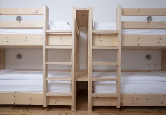 Ferienwohnung in Müstair - Chasa Helvetia Duai: Neu gebaute 3,5 Zimmer Ferienwohnung mit exklusivem Hotelservice Ferienwohnung in Müstair - Chasa Helvetia Duai: Neu gebaute 3,5 Zimmer Ferienwohnung mit exklusivem Hotelservice