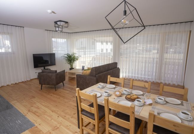 Ferienwohnung in Müstair - Chasa Helvetia Duai: Neu gebaute 3,5 Zimmer Ferienwohnung mit exklusivem Hotelservice Ferienwohnung in Müstair - Chasa Helvetia Duai: Neu gebaute 3,5 Zimmer Ferienwohnung mit exklusivem Hotelservice