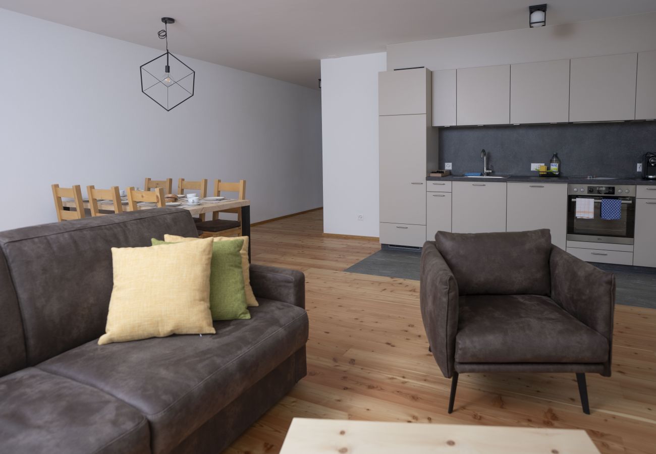 Ferienwohnung in Müstair - CHASA HELVETIA DUAI: ENTSPANNEN UND GENIESSEN IN DER NEU GEBAUTEN 3,5-ZIMMER-FERIENWOHNUNG MIT EXKLUSIVEM HOTELSERVICE IM BIOSPÄHRENRESERVAT VAL MÜSTAIR 