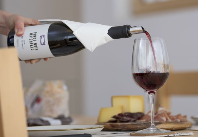 Ferienwohnung in Müstair - Chasa Helvetia Trai: Neu gebaute 3,5 Zimmer Ferienwohnung mit exklusivem Hotelservice Ferienwohnung in Müstair - Chasa Helvetia Trai: Neu gebaute 3,5 Zimmer Ferienwohnung mit exklusivem Hotelservice