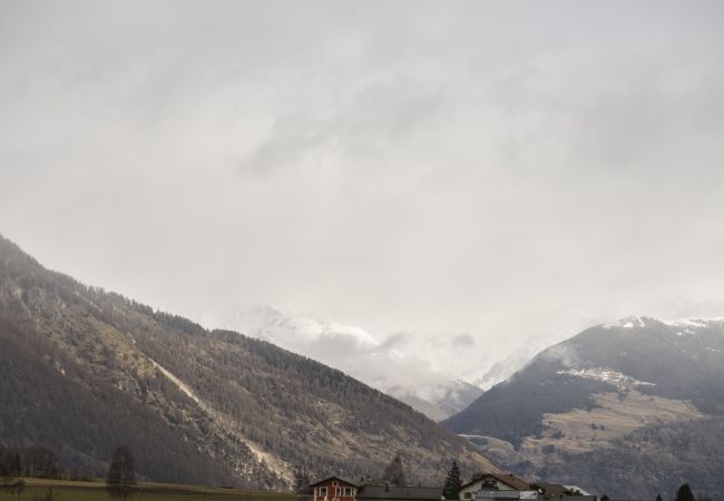 Ferienwohnung in Müstair - Chasa Helvetia Trai: Neu gebaute 3,5 Zimmer Ferienwohnung mit exklusivem Hotelservice Ferienwohnung in Müstair - Chasa Helvetia Trai: Neu gebaute 3,5 Zimmer Ferienwohnung mit exklusivem Hotelservice