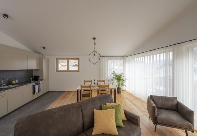 Ferienwohnung in Müstair - Chasa Helvetia Trai: Neu gebaute 3,5 Zimmer Ferienwohnung mit exklusivem Hotelservice Ferienwohnung in Müstair - Chasa Helvetia Trai: Neu gebaute 3,5 Zimmer Ferienwohnung mit exklusivem Hotelservice