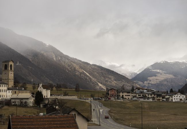 Ferienwohnung in Müstair - Chasa Helvetia Trai: Neu gebaute 3,5 Zimmer Ferienwohnung mit exklusivem Hotelservice Ferienwohnung in Müstair - Chasa Helvetia Trai: Neu gebaute 3,5 Zimmer Ferienwohnung mit exklusivem Hotelservice