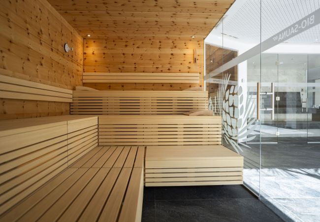 Ferienwohnung in Müstair - Chasa Helvetia Trai: Neu gebaute 3,5 Zimmer Ferienwohnung mit exklusivem Hotelservice Ferienwohnung in Müstair - Chasa Helvetia Trai: Neu gebaute 3,5 Zimmer Ferienwohnung mit exklusivem Hotelservice
