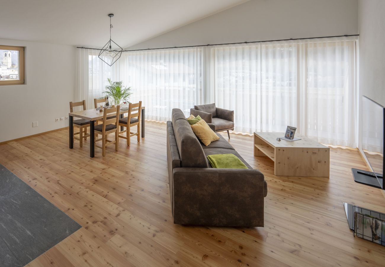 Ferienwohnung in Müstair - Chasa Helvetia Trai: Neu gebaute 3,5 Zimmer Ferienwohnung mit exklusivem Hotelservice