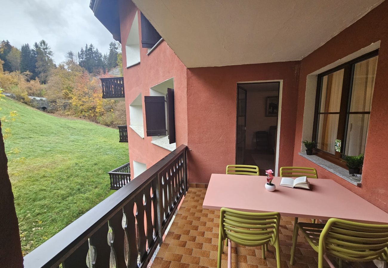 Ferienwohnung in Vulpera - Chasa Valbernard 4302: Hochwertig renovierte 4½-Zimmerwohnung gleich beim Golfplatz