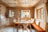Ferienwohnung in Tarasp - Suot Chastè Tarasp - Authentisches Engadiner Haus mit 6.5-Zimmer am Fusse des Schloss Tarasp Ferienwohnung in Tarasp - Suot Chastè Tarasp - Authentisches Engadiner Haus mit 6.5-Zimmer am Fusse des Schloss Tarasp