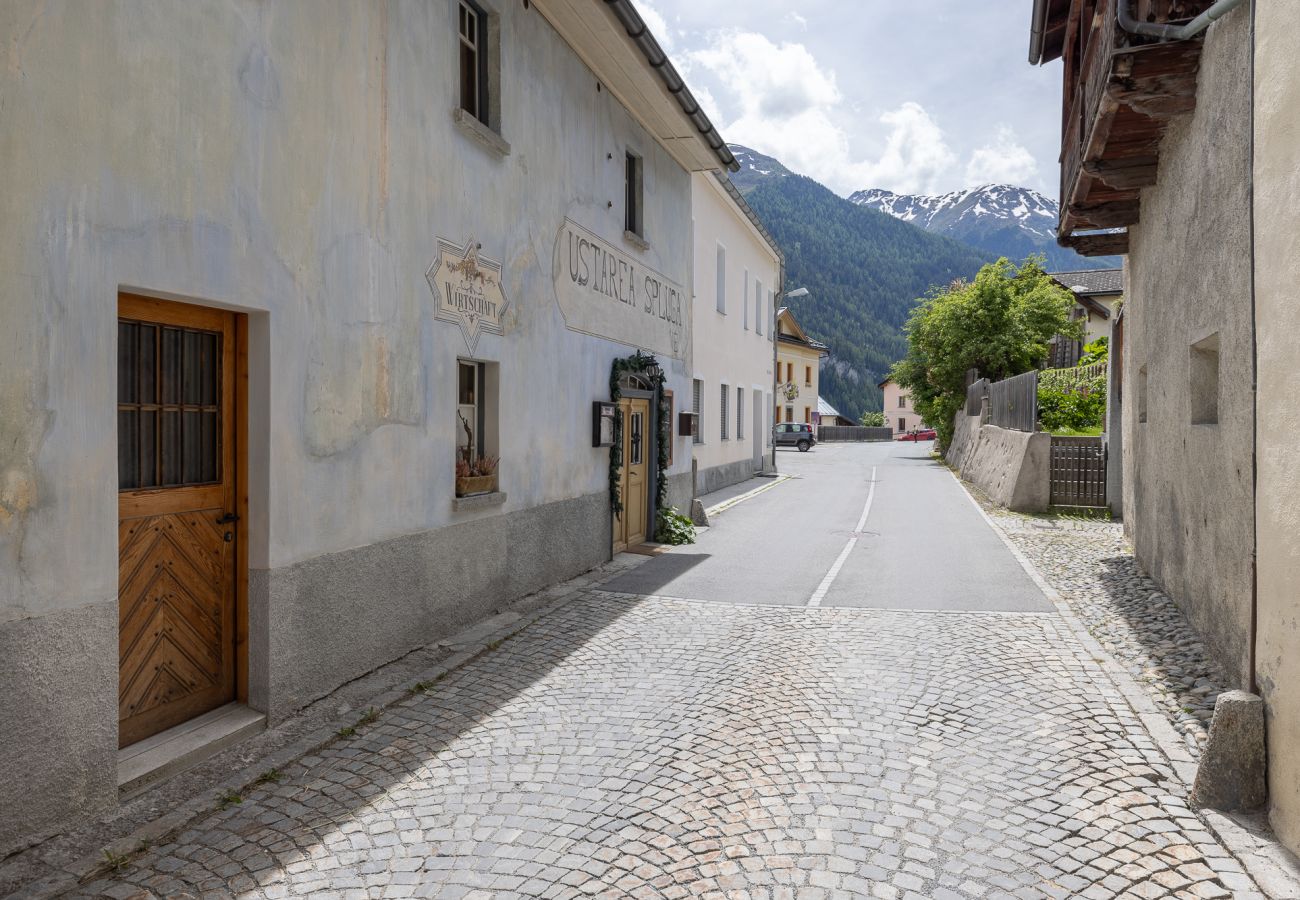 Zimmeranmietung in Ardez - ZIMMER USTAREA SPLUGA 2