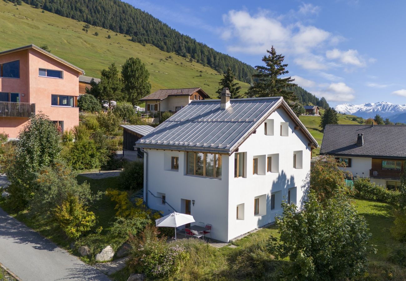 Ferienwohnung in Sent - CHASA ARQUINT EG - Ideal gelegene, gemütliche 2.5 Zimmerwohnung mit Aussicht im Sent