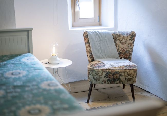 Ferienhaus in Scuol - San Geer Sains: Charmantes 5.5-Zimmer-Haus im alten Dorfteil von Scuol Ferienhaus in Scuol - San Geer Sains: Charmantes 5.5-Zimmer-Haus im alten Dorfteil von Scuol