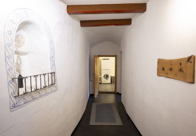 Ferienhaus in Scuol - San Geer Sains: Charmantes 5.5-Zimmer-Haus im alten Dorfteil von Scuol Ferienhaus in Scuol - San Geer Sains: Charmantes 5.5-Zimmer-Haus im alten Dorfteil von Scuol