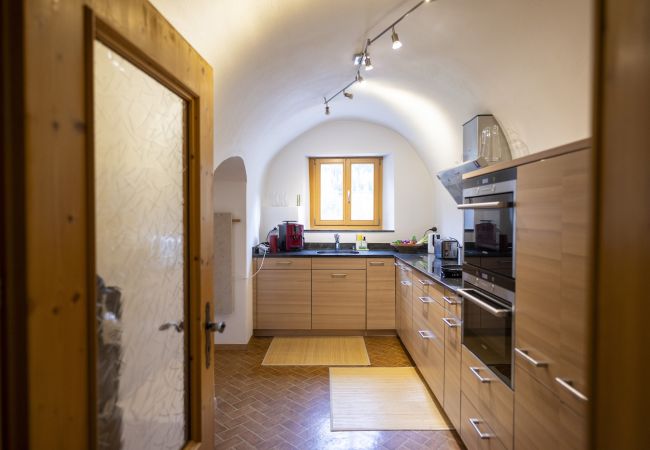 Ferienhaus in Scuol - San Geer Sains: Charmantes 5.5-Zimmer-Haus im alten Dorfteil von Scuol Ferienhaus in Scuol - San Geer Sains: Charmantes 5.5-Zimmer-Haus im alten Dorfteil von Scuol