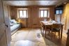 Ferienhaus in Scuol - San Geer Sains: Charmantes 5.5-Zimmer-Haus im alten Dorfteil von Scuol Ferienhaus in Scuol - San Geer Sains: Charmantes 5.5-Zimmer-Haus im alten Dorfteil von Scuol
