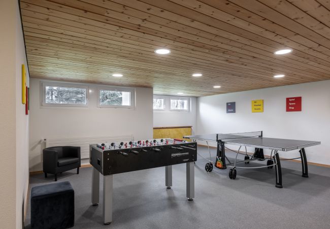 Ferienwohnung in Scuol - Brentschpark Nr. 73: Grosszügige und helle 3.5-Zimmerwohnung im ruhig gelegenem Brentschpark Ferienwohnung in Scuol - Brentschpark Nr. 73: Grosszügige und helle 3.5-Zimmerwohnung im ruhig gelegenem Brentschpark
