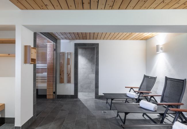 Ferienwohnung in Scuol - Brentschpark Nr. 73: Grosszügige und helle 3.5-Zimmerwohnung im ruhig gelegenem Brentschpark Ferienwohnung in Scuol - Brentschpark Nr. 73: Grosszügige und helle 3.5-Zimmerwohnung im ruhig gelegenem Brentschpark