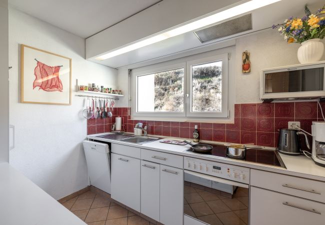 Ferienwohnung in Scuol - Brentschpark Nr. 73: Grosszügige und helle 3.5-Zimmerwohnung im ruhig gelegenem Brentschpark Ferienwohnung in Scuol - Brentschpark Nr. 73: Grosszügige und helle 3.5-Zimmerwohnung im ruhig gelegenem Brentschpark
