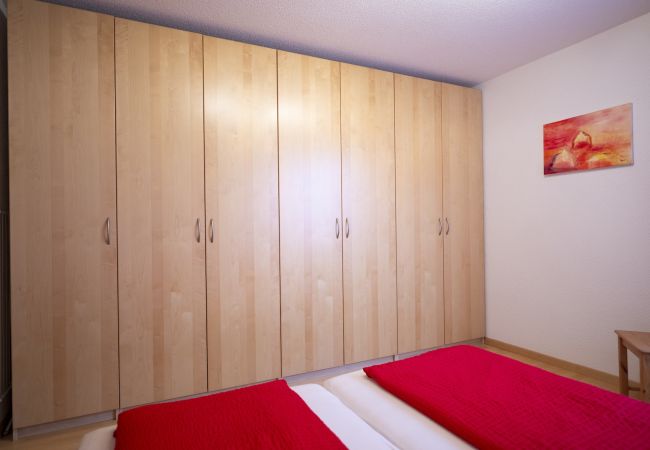 Ferienwohnung in Scuol - Chasa Serras Reitberger: 3.5-Zimmerwohnung bei Loipe & Skibushaltestelle Ferienwohnung in Scuol - Chasa Serras Reitberger: 3.5-Zimmerwohnung bei Loipe & Skibushaltestelle