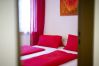 Ferienwohnung in Scuol - Chasa Serras Reitberger: 3.5-Zimmerwohnung bei Loipe & Skibushaltestelle Ferienwohnung in Scuol - Chasa Serras Reitberger: 3.5-Zimmerwohnung bei Loipe & Skibushaltestelle