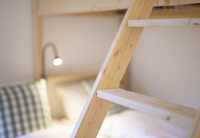 Ferienwohnung in Scuol - Chasa Serras - Abderhalden: Ideal gelegene, gemütliche 3.5 Zimmerwohnung Ferienwohnung in Scuol - Chasa Serras - Abderhalden: Ideal gelegene, gemütliche 3.5 Zimmerwohnung