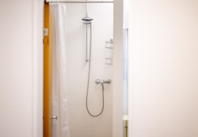 Ferienwohnung in Scuol - Chasa Serras - Abderhalden: Ideal gelegene, gemütliche 3.5 Zimmerwohnung Ferienwohnung in Scuol - Chasa Serras - Abderhalden: Ideal gelegene, gemütliche 3.5 Zimmerwohnung