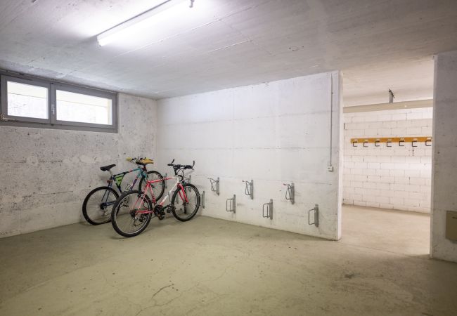 Ferienwohnung in Scuol - Chasa Serras - Abderhalden: Ideal gelegene, gemütliche 3.5 Zimmerwohnung Ferienwohnung in Scuol - Chasa Serras - Abderhalden: Ideal gelegene, gemütliche 3.5 Zimmerwohnung