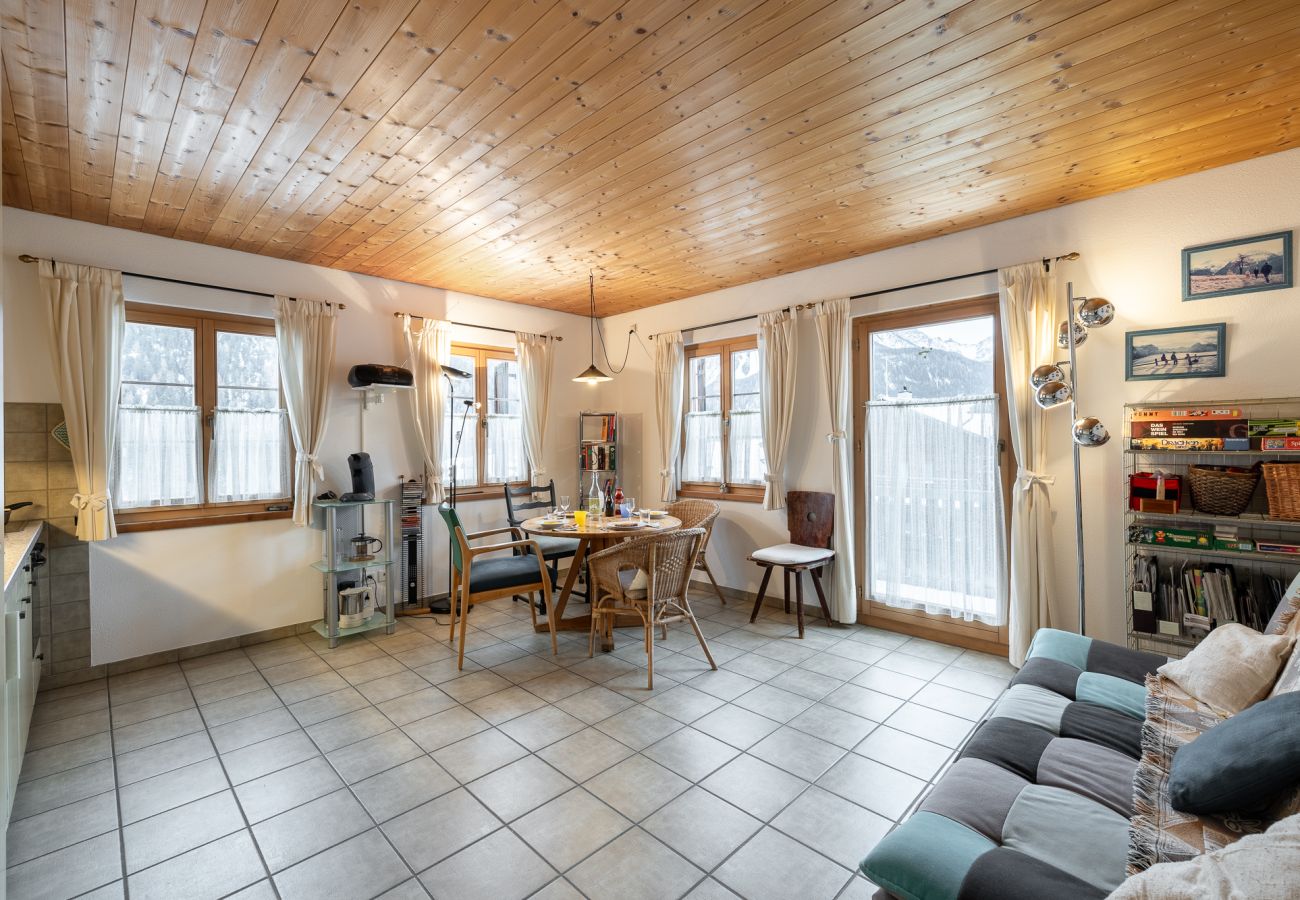 Ferienwohnung in Scuol - Chasa Stradun 203 - Gemütliches Apartment im Herzen von Scuol – Perfekt für Paare und junge Familien