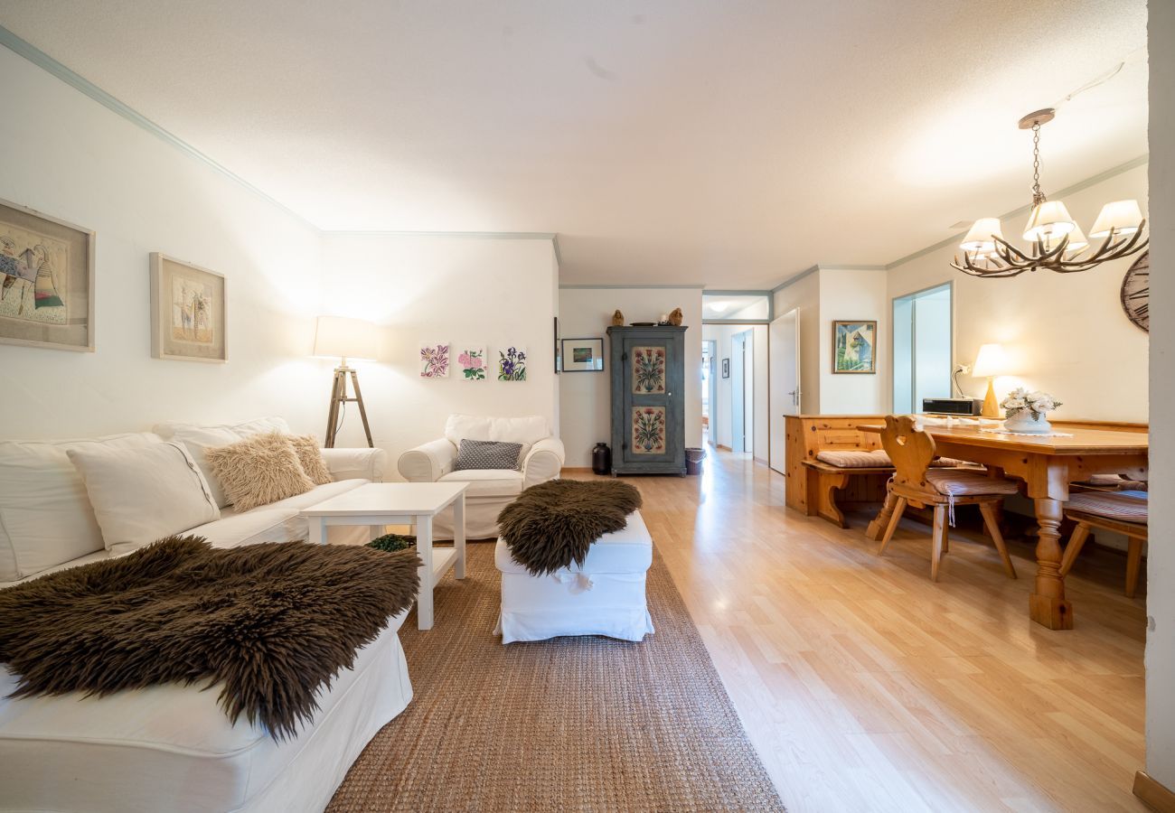 Ferienwohnung in Vulpera - Chasa Valluns - 5302: Grosszügige 3.5 Zimmer Wohnung mit stilvoller Einrichtung