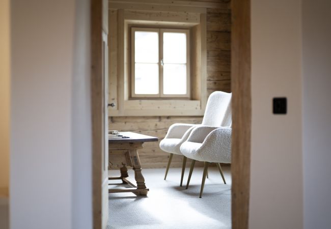 Ferienwohnung in Tarasp - Chasa Chaposch – Tradition trifft Komfort in einem exklusiv renovierten Engadinerhaus Ferienwohnung in Tarasp - Chasa Chaposch – Tradition trifft Komfort in einem exklusiv renovierten Engadinerhaus