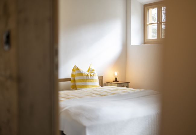 Ferienwohnung in Tarasp - Chasa Chaposch – Tradition trifft Komfort in einem exklusiv renovierten Engadinerhaus Ferienwohnung in Tarasp - Chasa Chaposch – Tradition trifft Komfort in einem exklusiv renovierten Engadinerhaus
