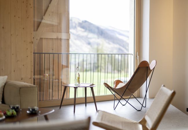 Ferienwohnung in Tarasp - Chasa Chaposch – Tradition trifft Komfort in einem exklusiv renovierten Engadinerhaus Ferienwohnung in Tarasp - Chasa Chaposch – Tradition trifft Komfort in einem exklusiv renovierten Engadinerhaus