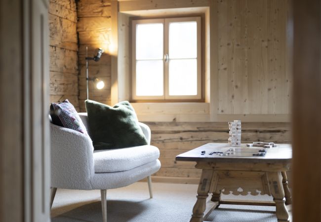 Ferienwohnung in Tarasp - Chasa Chaposch – Tradition trifft Komfort in einem exklusiv renovierten Engadinerhaus Ferienwohnung in Tarasp - Chasa Chaposch – Tradition trifft Komfort in einem exklusiv renovierten Engadinerhaus