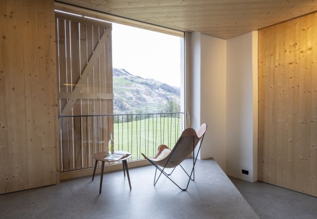 Ferienwohnung in Tarasp - Chasa Chaposch – Tradition trifft Komfort in einem exklusiv renovierten Engadinerhaus Ferienwohnung in Tarasp - Chasa Chaposch – Tradition trifft Komfort in einem exklusiv renovierten Engadinerhaus