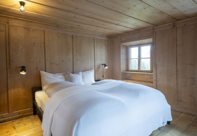 Ferienwohnung in Tarasp - Chasa Chaposch – Tradition trifft Komfort in einem exklusiv renovierten Engadinerhaus Ferienwohnung in Tarasp - Chasa Chaposch – Tradition trifft Komfort in einem exklusiv renovierten Engadinerhaus