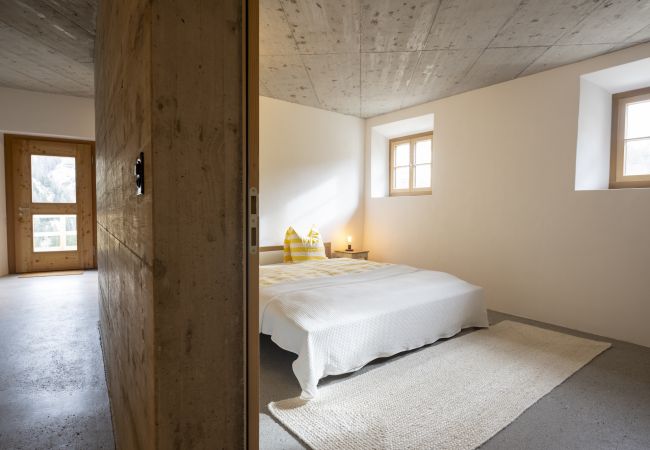 Ferienwohnung in Tarasp - Chasa Chaposch – Tradition trifft Komfort in einem exklusiv renovierten Engadinerhaus Ferienwohnung in Tarasp - Chasa Chaposch – Tradition trifft Komfort in einem exklusiv renovierten Engadinerhaus