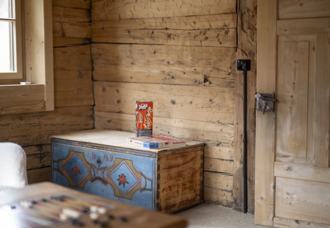 Ferienwohnung in Tarasp - Chasa Chaposch – Tradition trifft Komfort in einem exklusiv renovierten Engadinerhaus Ferienwohnung in Tarasp - Chasa Chaposch – Tradition trifft Komfort in einem exklusiv renovierten Engadinerhaus