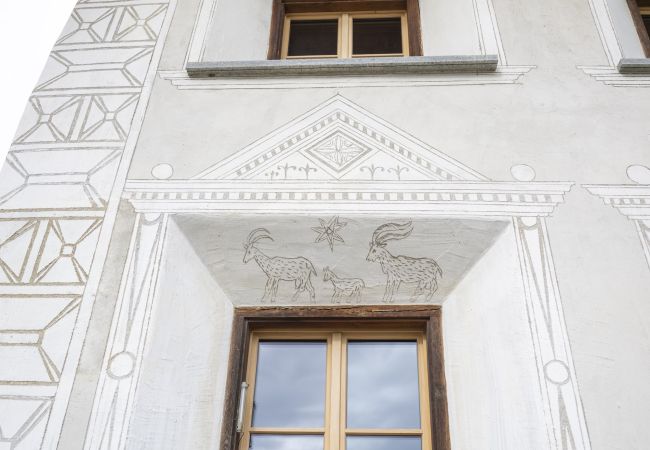 Ferienwohnung in Tarasp - Chasa Chaposch – Tradition trifft Komfort in einem exklusiv renovierten Engadinerhaus Ferienwohnung in Tarasp - Chasa Chaposch – Tradition trifft Komfort in einem exklusiv renovierten Engadinerhaus
