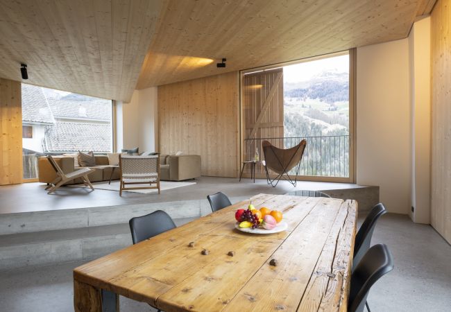 Ferienwohnung in Tarasp - Chasa Chaposch – Tradition trifft Komfort in einem exklusiv renovierten Engadinerhaus Ferienwohnung in Tarasp - Chasa Chaposch – Tradition trifft Komfort in einem exklusiv renovierten Engadinerhaus