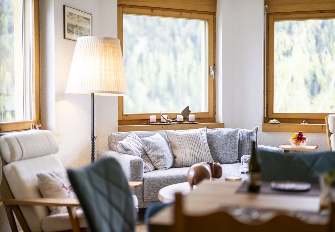 Ferienwohnung in Scuol - Chasa Serras - Adrian: Ideal gelegene, gemütliche 3.5 Zimmerwohnung