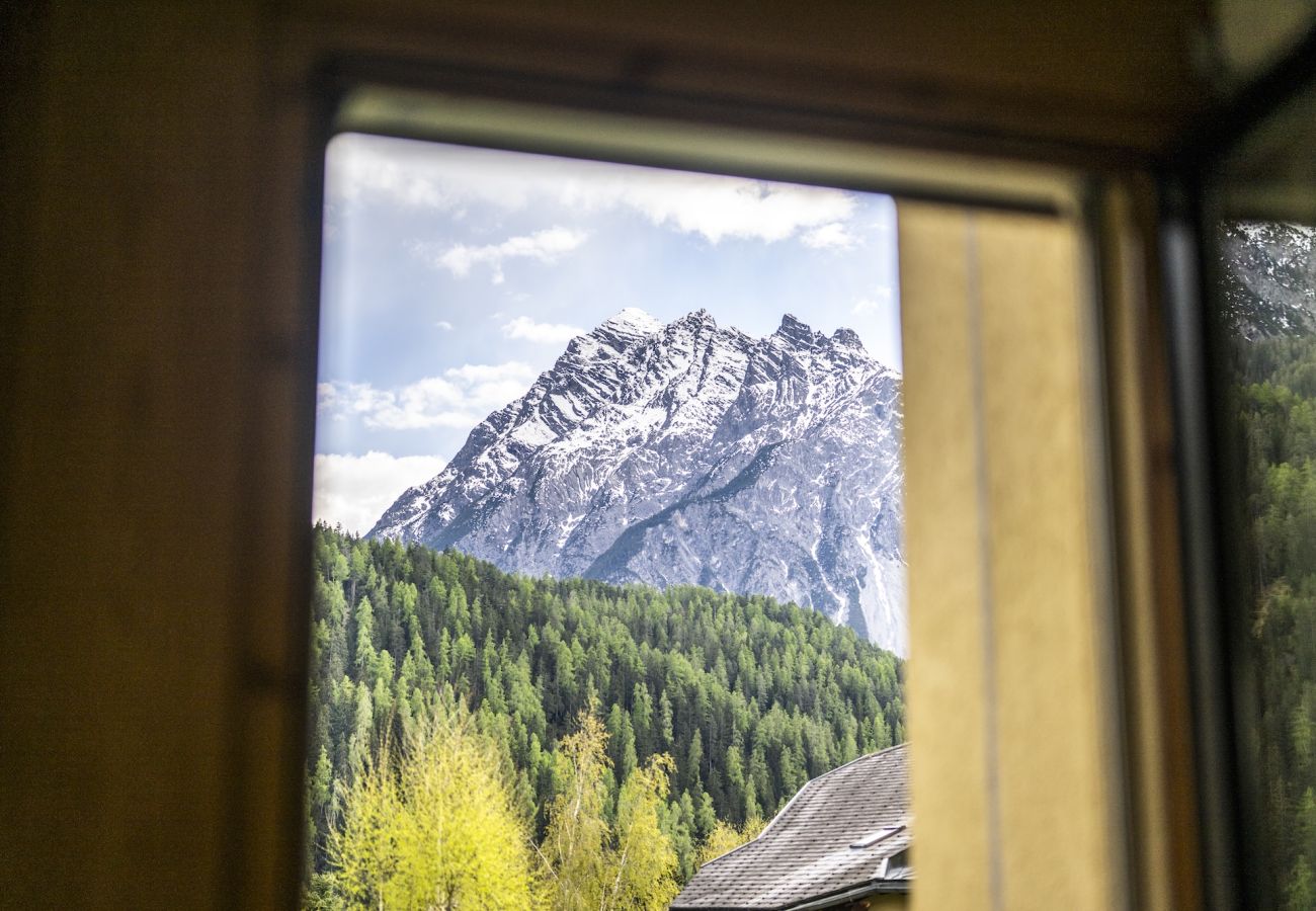 Ferienwohnung in Scuol - Chasa Serras - Adrian: Ideal gelegene, gemütliche 3.5 Zimmerwohnung