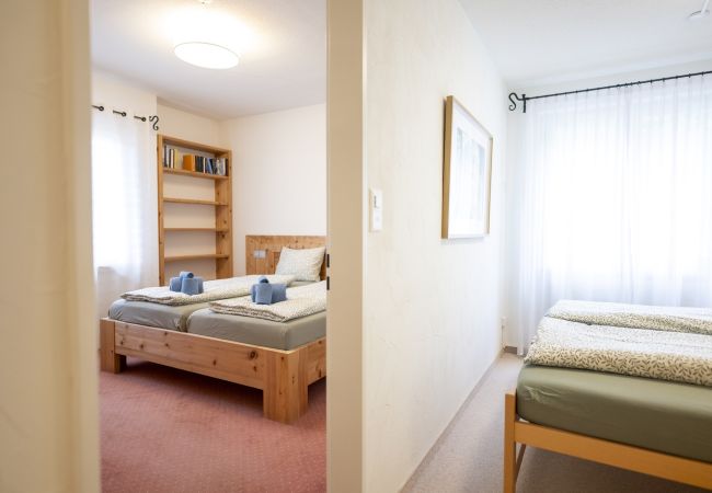Ferienwohnung in Vulpera - Chasa Valbernard Stüvetta - Quivelda 4001: Hochwertige 3.5-Zimmerwohnung Ferienwohnung in Vulpera - Chasa Valbernard Stüvetta - Quivelda 4001: Hochwertige 3.5-Zimmerwohnung