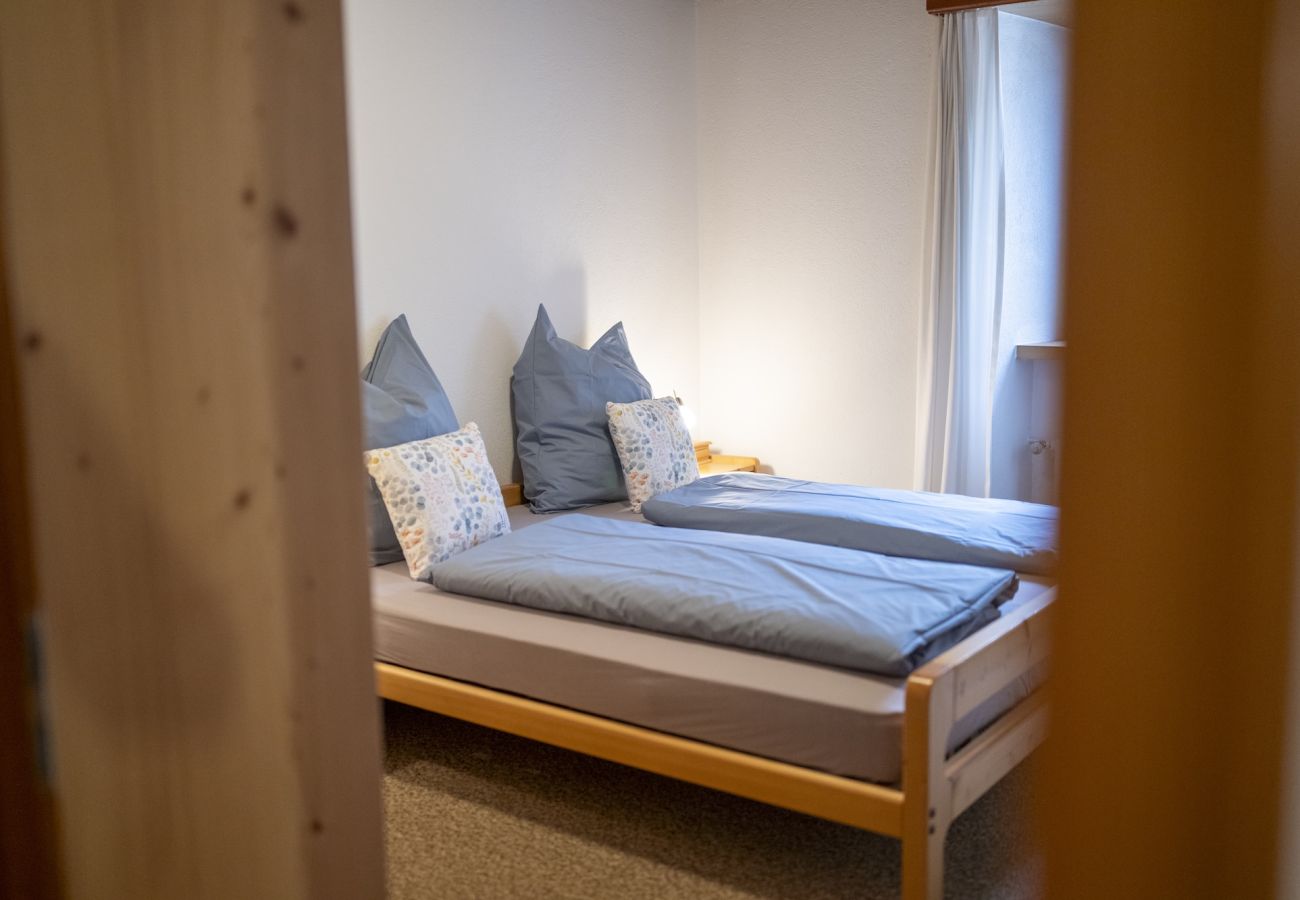 Ferienwohnung in Sent - Chasa Bügliet: Ferienwohnung im Dorfkern von Sent