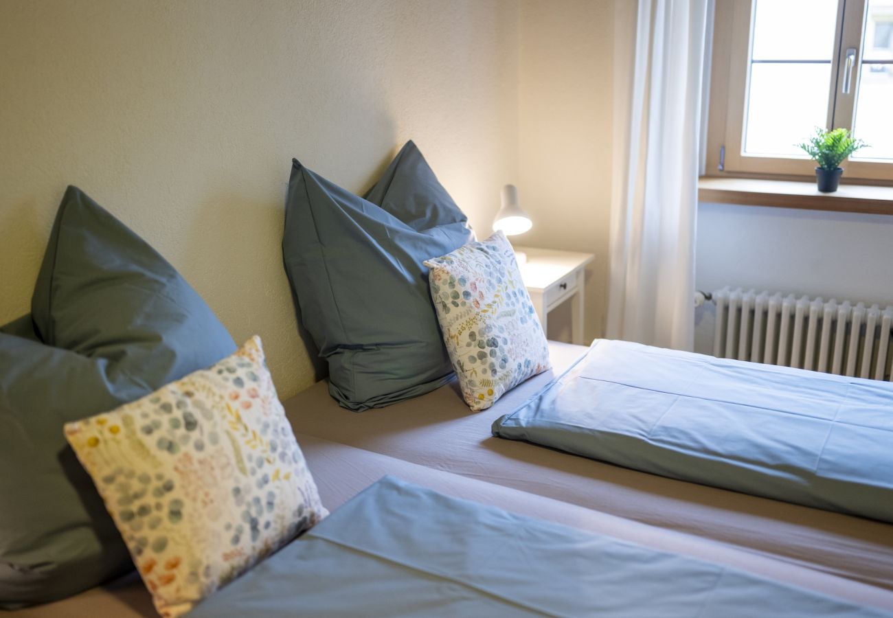 Ferienwohnung in Sent - Chasa Bügliet: Ferienwohnung im Dorfkern von Sent