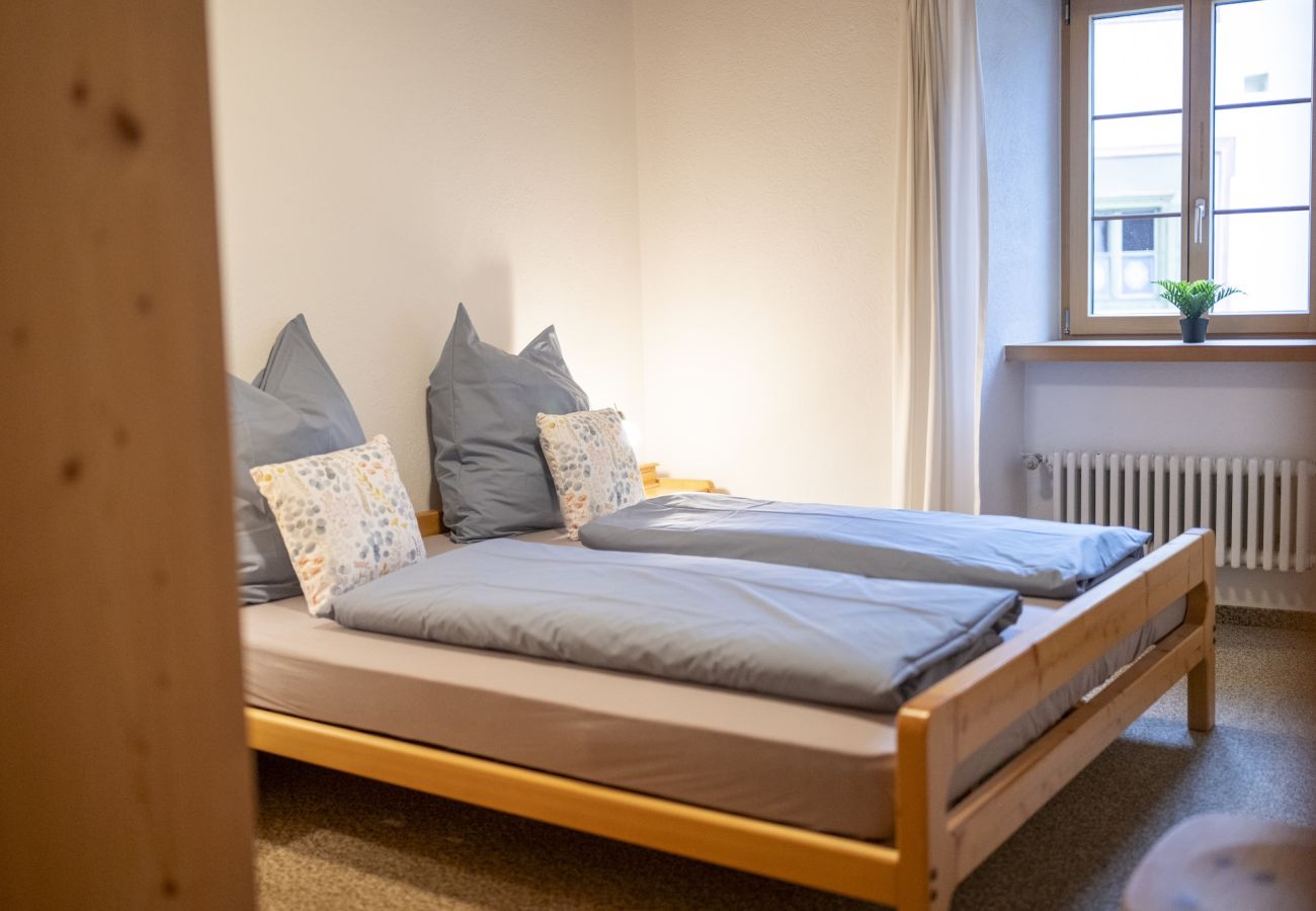 Ferienwohnung in Sent - Chasa Bügliet: Ferienwohnung im Dorfkern von Sent